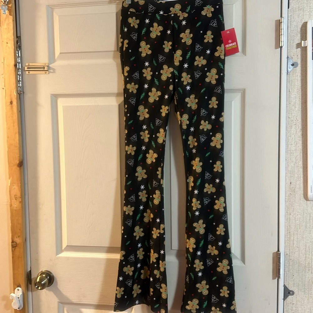 CELEBRATE TOGETHER HIGH RISE GINGERBREAD FLARE LEGGING: BLACK: NEW WITH TAGS: XS